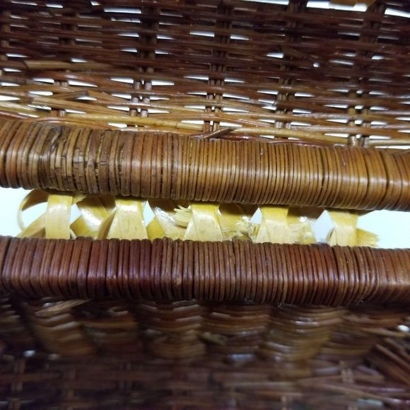 Wicker Rattan Brown Mini Trunk Chest Treasure Box - Picture 2 of 12